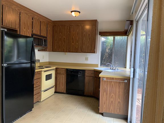 5th image of 1323 Lyonsville Ln
