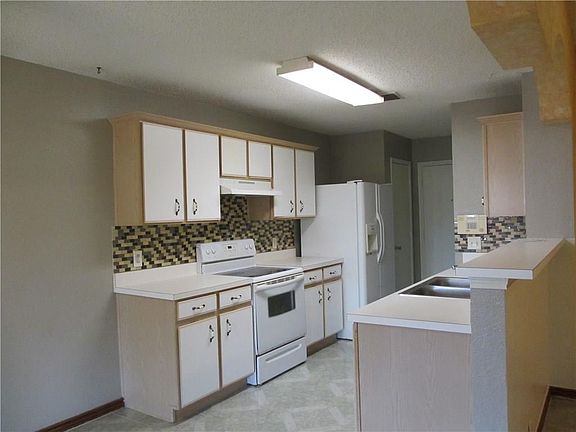 5th image of 1201 Beechwood Dr