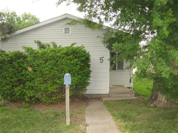 5 S Olive St, Hartford, IL 62048