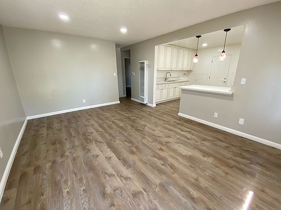 2nd image of 11219 Elliott Ave #11219A