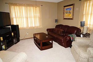 2nd image of 4001 Thornwood Dr
