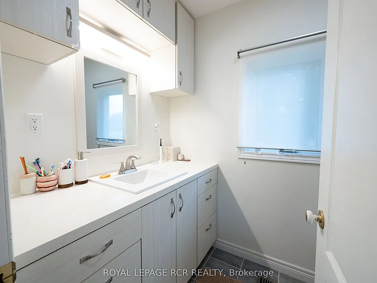 28 Blake St — Photo 12