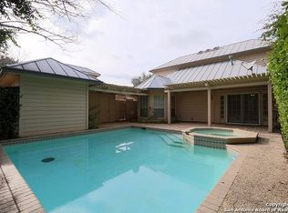 8 Campden Ct, San Antonio, TX 78218