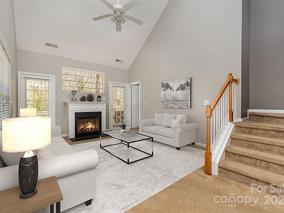 3rd image of 1026 Eagles Nest Ln