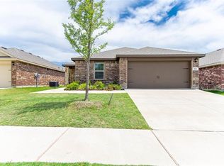 805 Amber St, Princeton, TX 75407