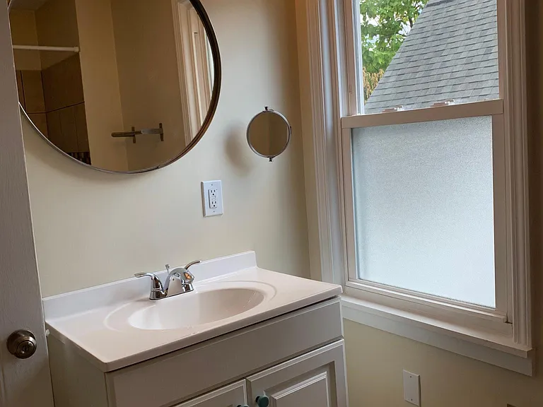2228 S Taylor Rd — Photo 21
