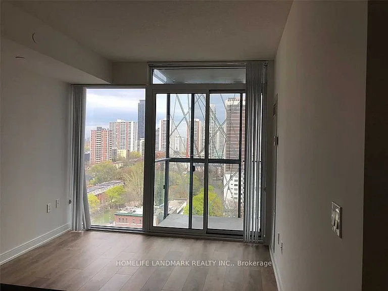 50 Wellesley St E #1905 — Photo 8