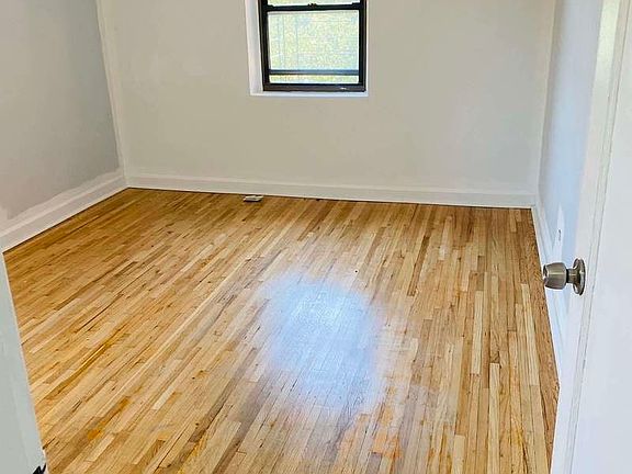 5th image of 81-10 135th St #502