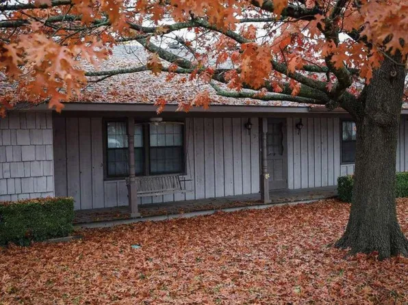 135 E Fulton St, Van Alstyne, TX 75495