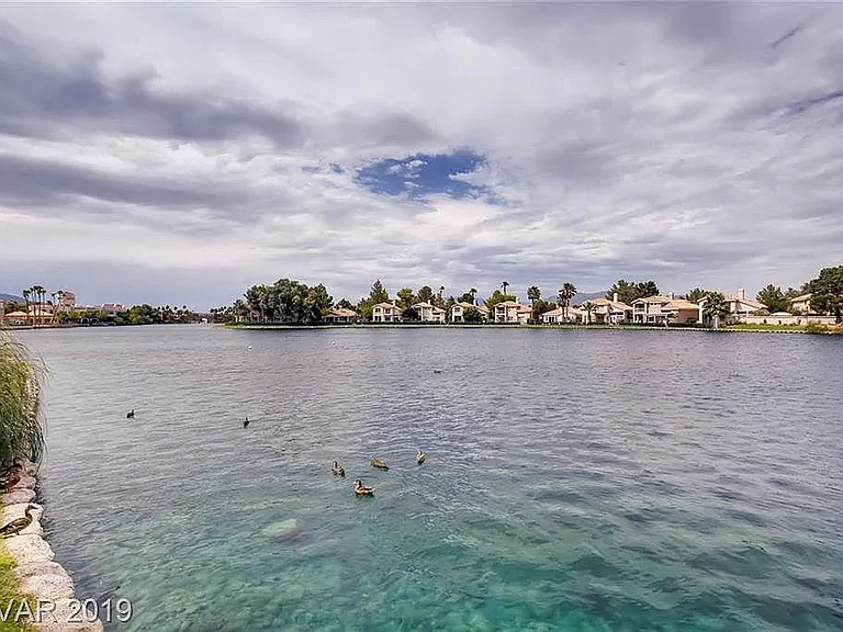 2111 Sealion Dr — Photo 8