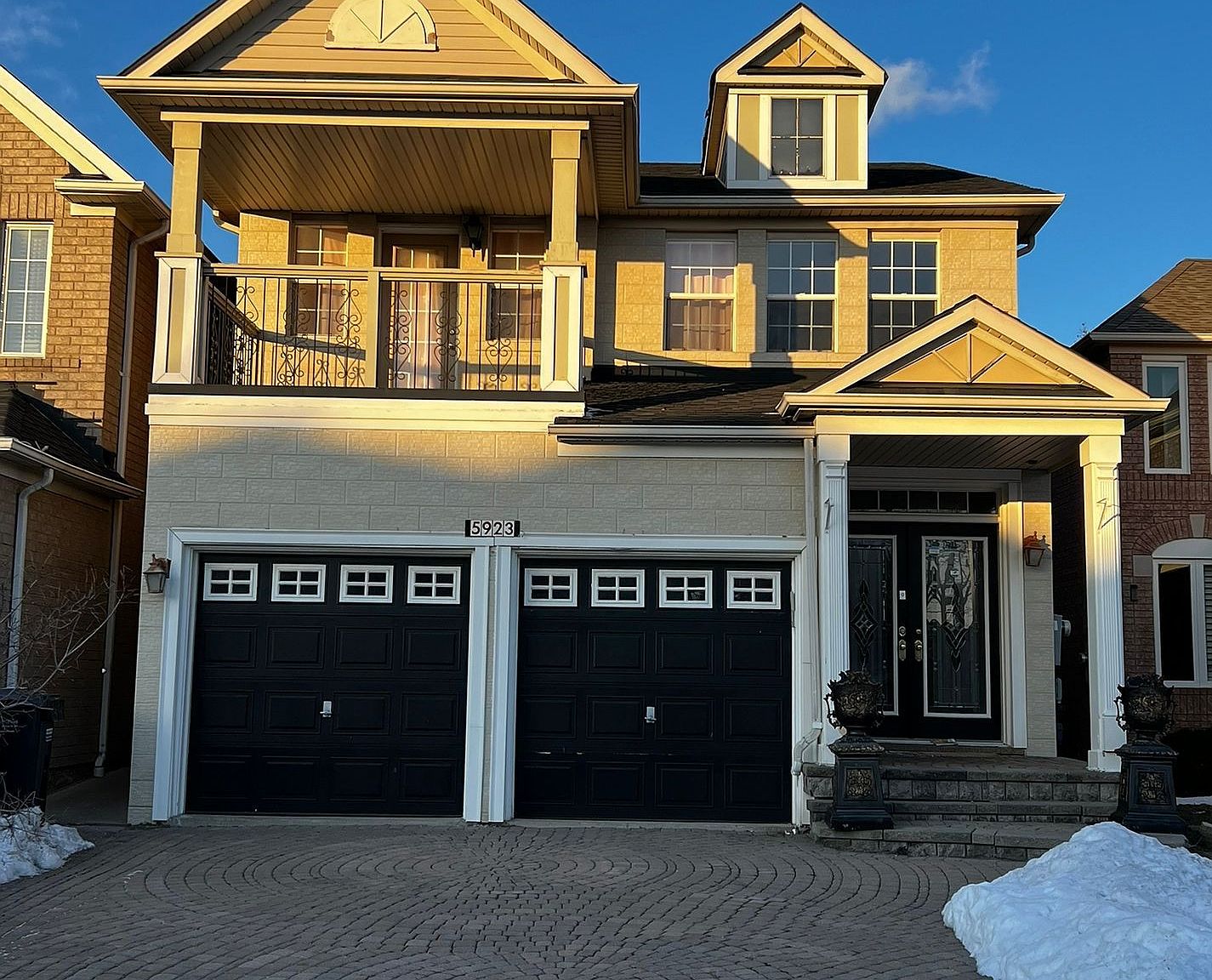 5923 Sidmouth St, Mississauga, ON L5V 2Z3 Zillow