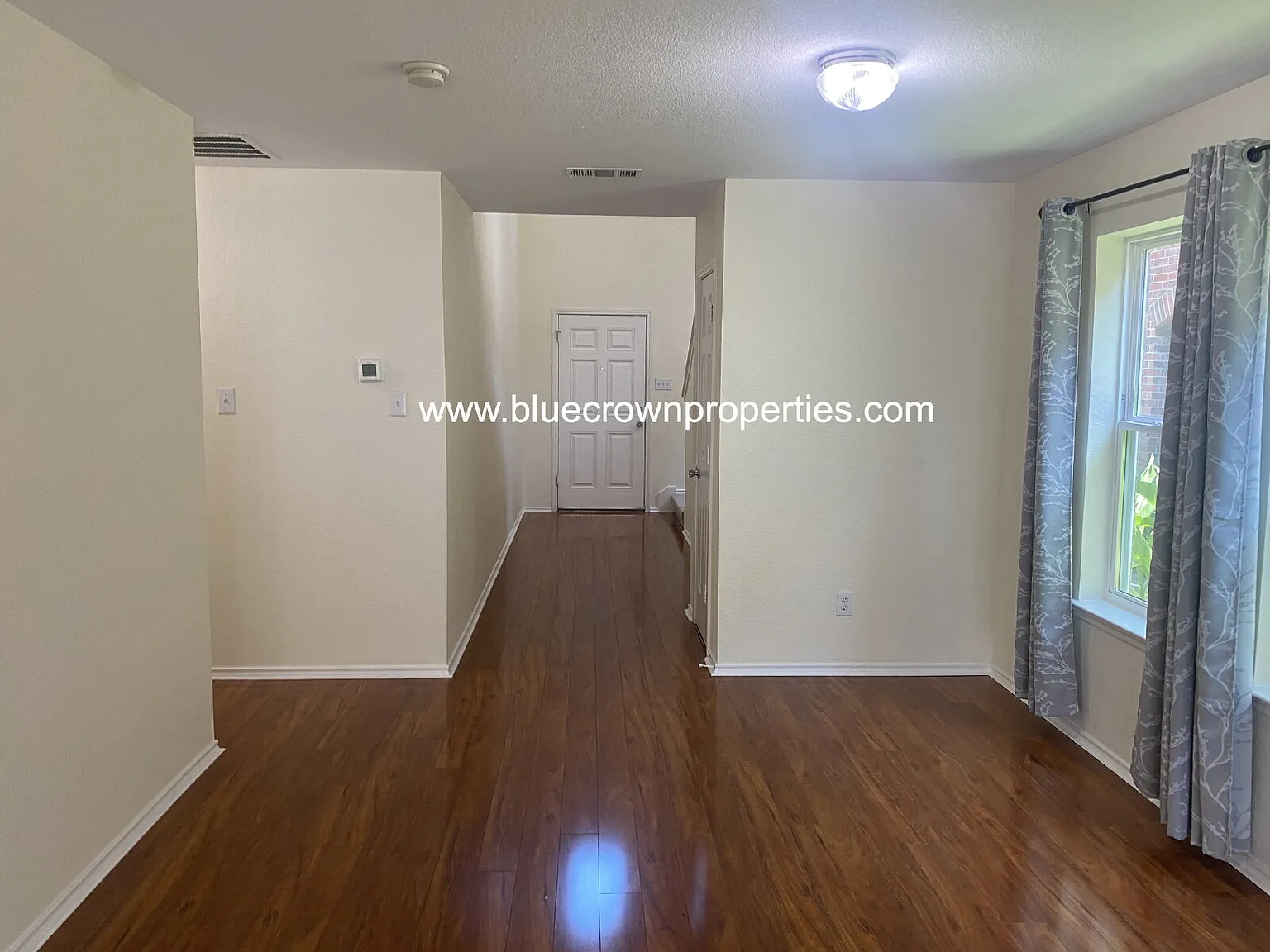 4 bed, 3.0 bath, 2680 sqft, $2,700 — Photo 3