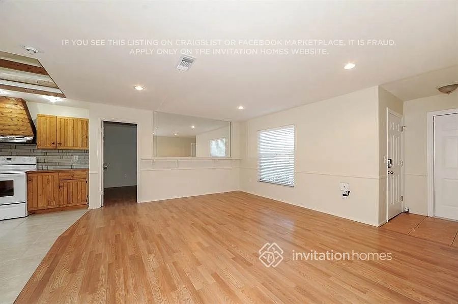 2719 Linwood Dr Sarasota, FL 34232 — Photo 4