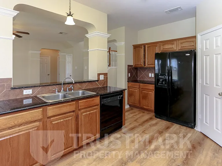 212 Crowfoot Dr #CROWFOOT212 — Photo 5
