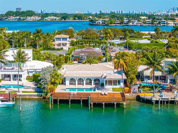 1690 Daytonia Rd, Miami Beach, FL 33141