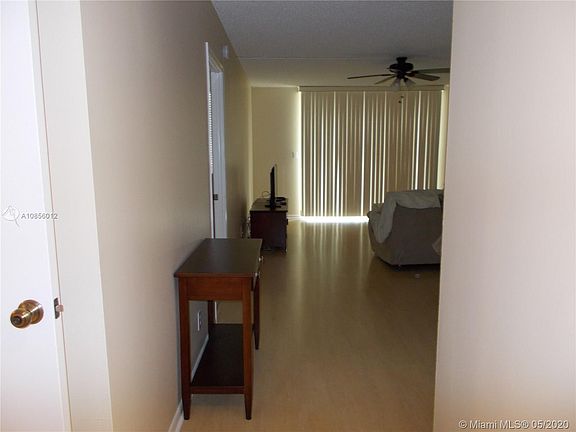 4th image of 1817 S Ocean Dr APT 723