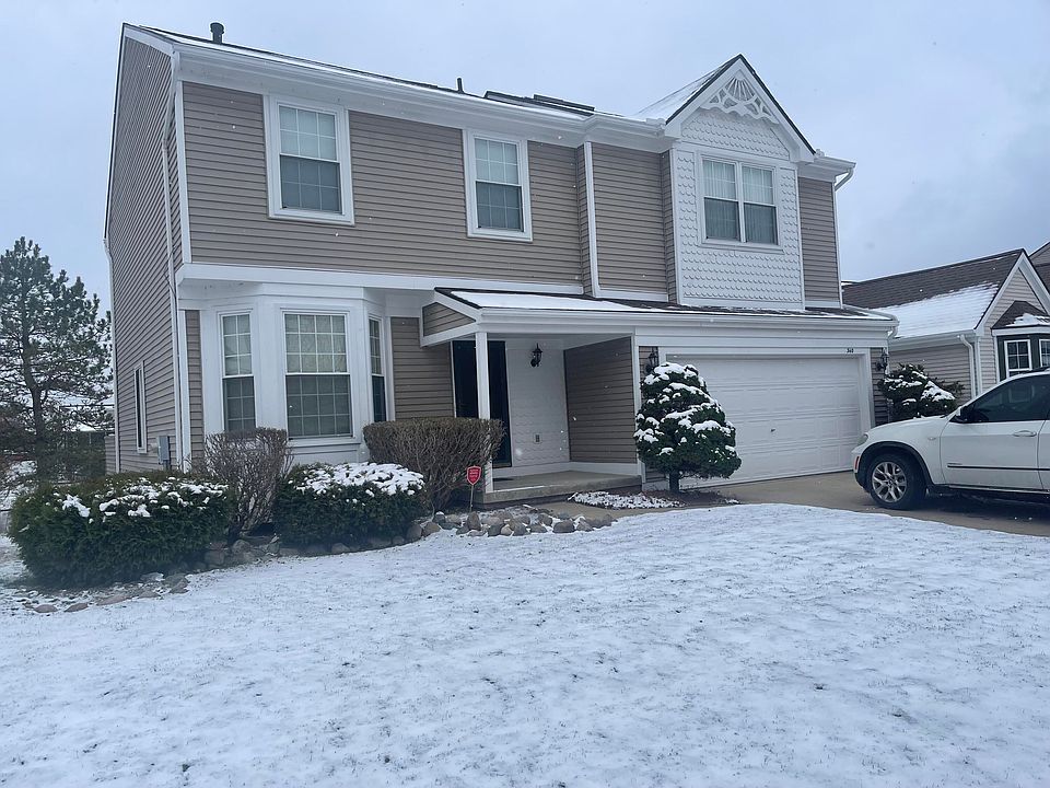 1st image of 340 Oxford Ct