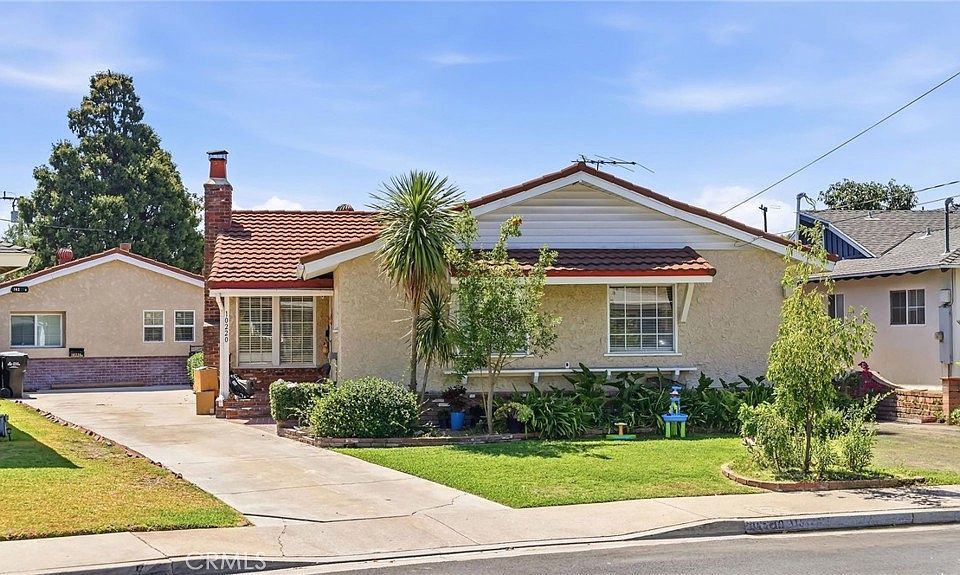 1st image of 10220 Randwick Dr
