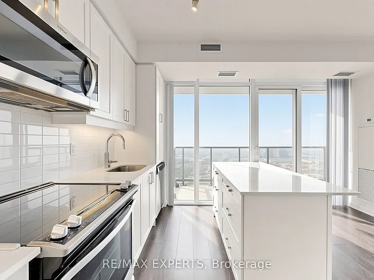 7895 Jane St #3506 — Photo 7