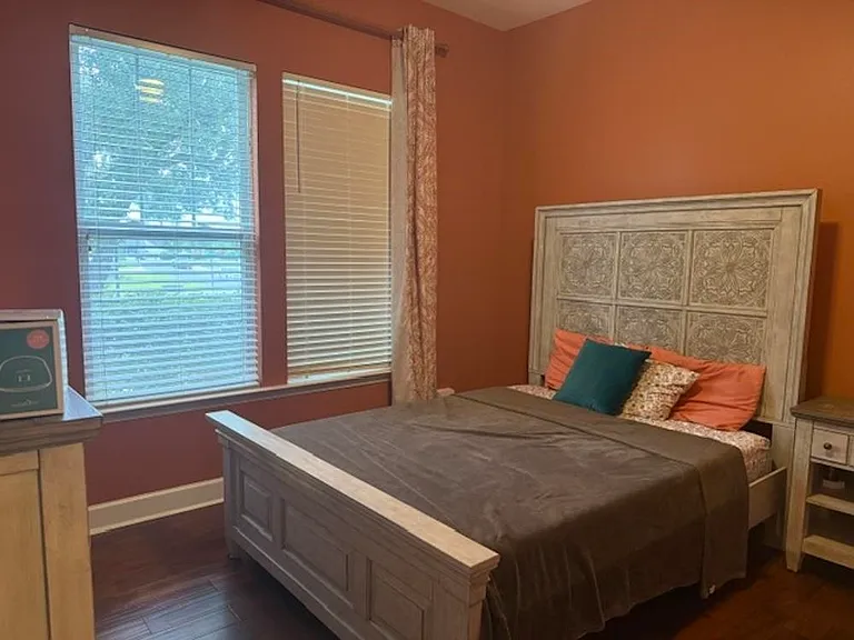 2401 Goldenrod Way — Photo 29