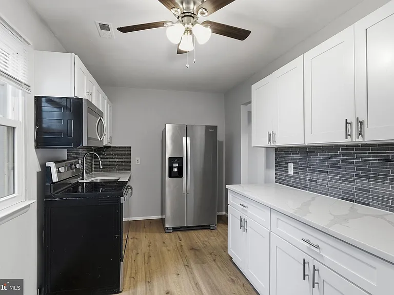 341 Clarkson St — Photo 10