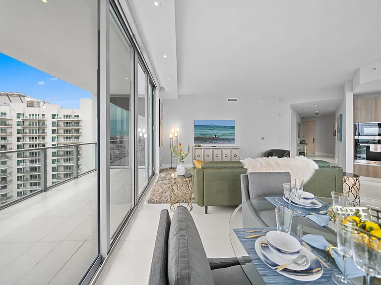 3100 N Ocean Dr #H-1608 — Photo 15