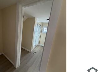 246 Mill St APT 1, Springfield, MA 01108