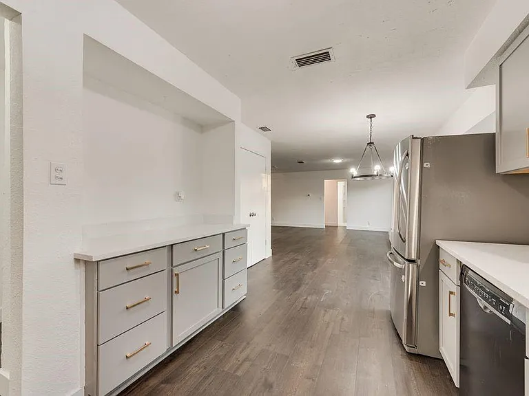 1614 Brent Ct — Photo 16