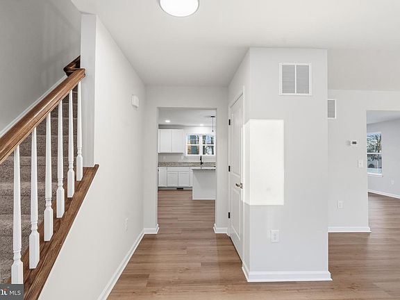 3rd image of 23 McMichael Ave