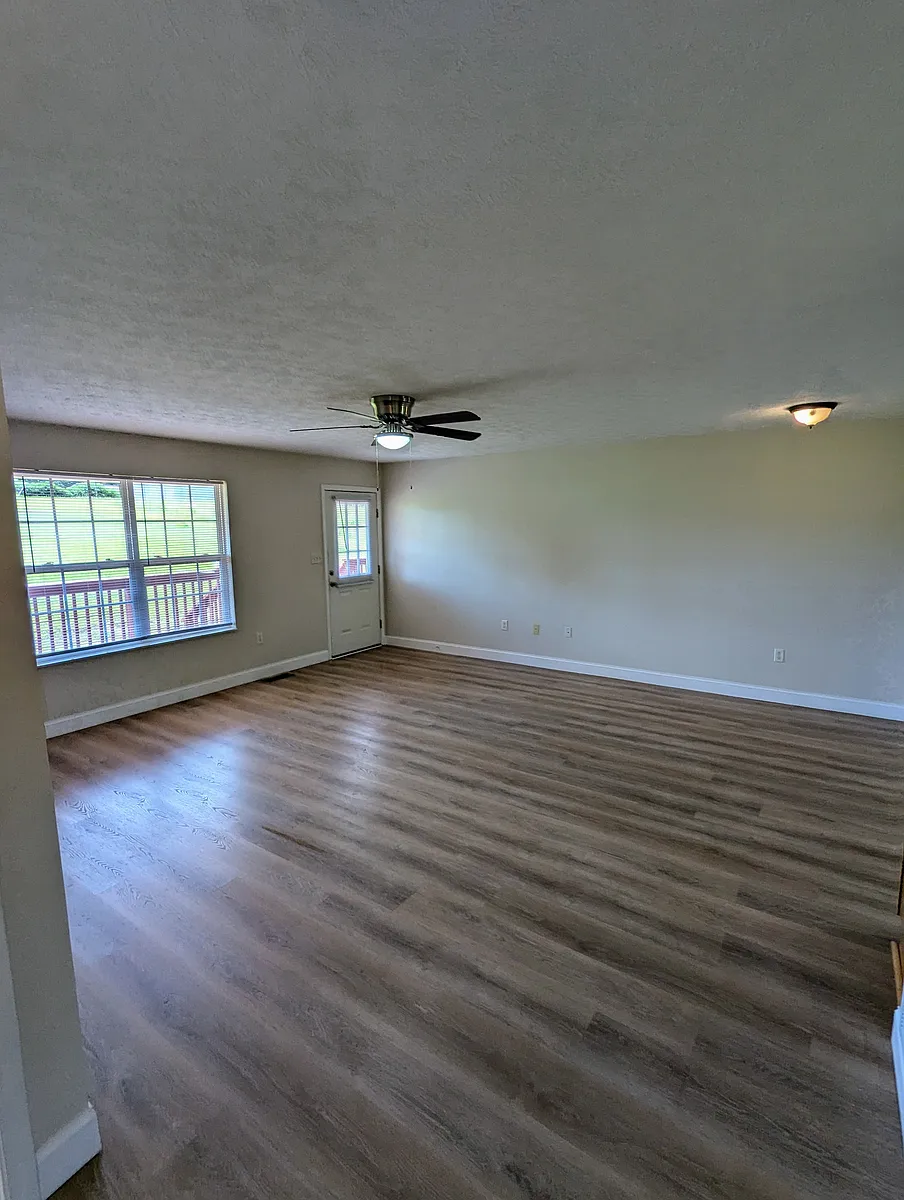 Building Photo - 337 Porterfield Gap Rd #7