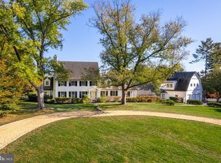 12815 River Rd, Potomac, MD 20854