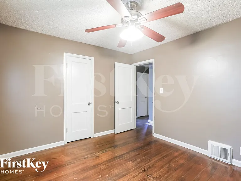 3419 S Home Ave — Photo 9