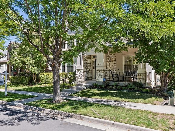 2nd image of 32 S Roslyn Street