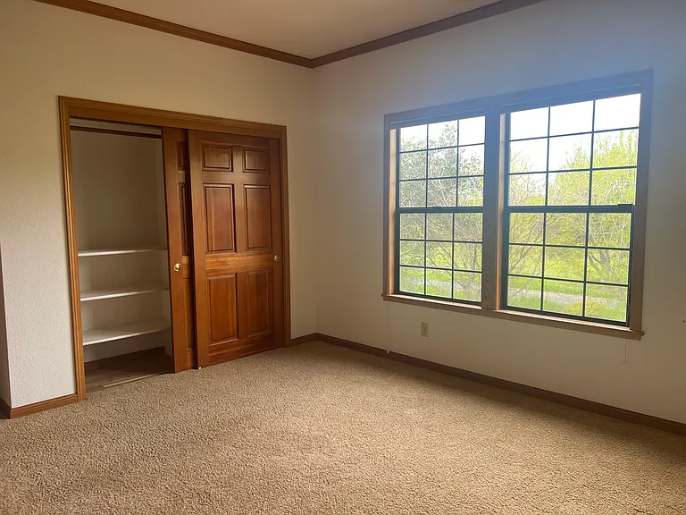 4300 Heritage Ln — Photo 23