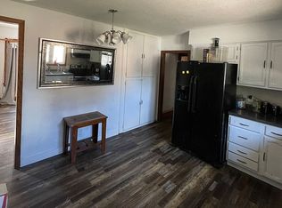 315 E 1st St, Janesville, MN 56048