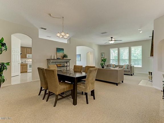 5th image of 191 Greenfield Dr