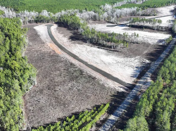 4 Pleasure Point Dr #27, Florien, LA 71429