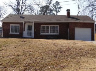 1919 S Circle Dr, Jefferson City, MO 65109