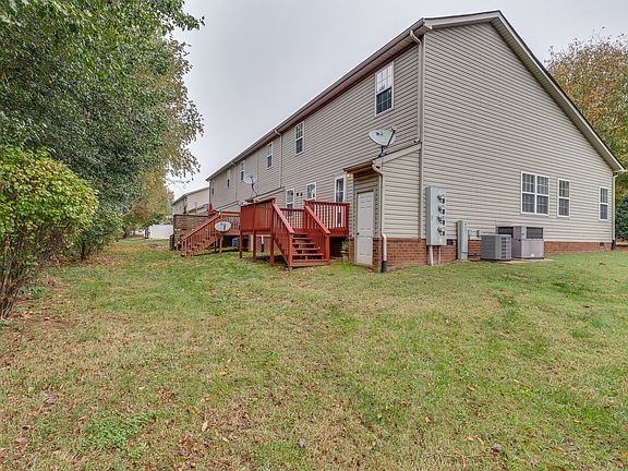 3rd image of 707 Cashmere Dr