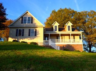 2133 Olde Farm Rd, Hudson, NC 28638