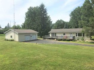 750 Grove St, Manitou Beach, MI 49253