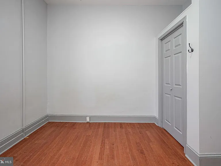 1525 Tasker St #1R — Photo 17