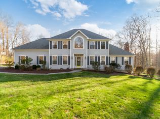 104 Fawn Ridge Ct, Southbury, CT 06488