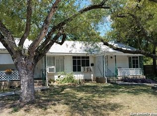 1921 W Ridgewood Ct, San Antonio, TX 78201