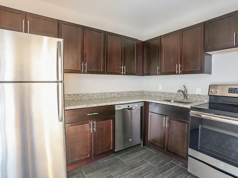 Jersey Apartments — Photo 3