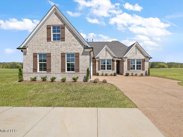 804 Coahoma Ct, Nesbit, MS 38651