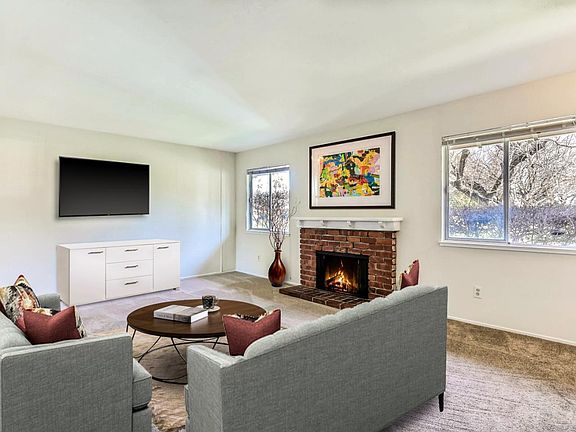 4th image of 3241 Overbrook Dr