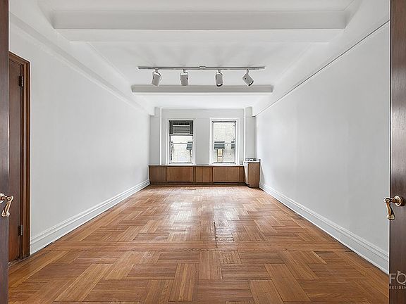 4th image of 136 E 64th St APT 2B