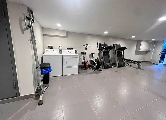 Rented by ERNY LLC | media 15