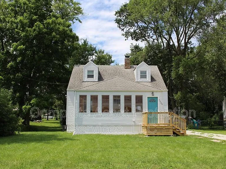 7326 Taft St — Photo 1